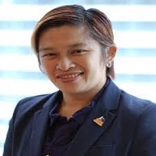 Janette Tan's Instagram, Twitter & Facebook