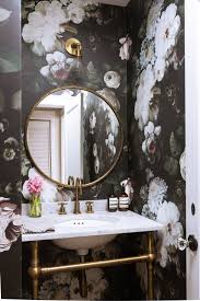 Cupcakes And Cashmere Founder Emily Schuman S La Home Is Sunny Stylish Inspiring Bathroom Wall Decor Cupcakes And Cashmere Apartment Therapy