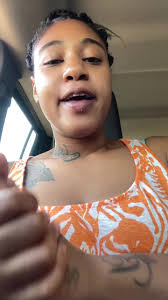 I didn’t care for the Dubai chocolate #foodreview #dubaichocolate #chewing  #smacking #fail