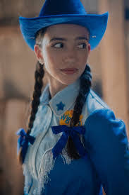 Amber Prall's Instagram, Twitter & Facebook