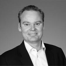 Question to the Network: What is currently the best educational program for  Digital Stratey & Marketing