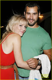 Matt robinson official sherdog mixed martial arts stats, photos, videos, breaking news, and more for the middleweight fighter from england. Natasha Bedingfield Welcomes A Baby Boy On New Year S Eve Photo 4006654 Baby Birth Matt Robinson Natasha Bedingfield Pictures Just Jared