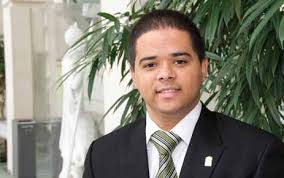 Martin Bart's Instagram, Twitter & Facebook