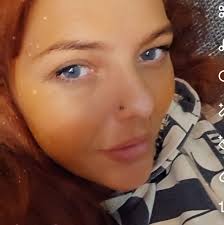 Hi I am currently here at the moment and I am just wondering who is best to  book excursions with?