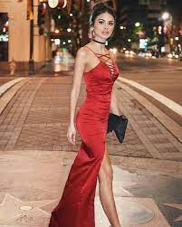 87% elastane / 13% polyester. Pin Su Moda Moderna