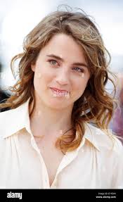 Adele 21 hi-res stock photography and images