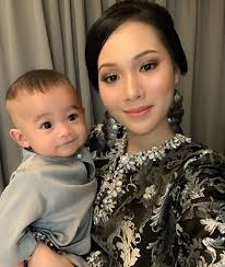 Lakonan redza rosli dan elvina mohamad. Dah Jadi Ibu Tetap Kena Bersiap Jangan Nampak Selekeh Suami Tengok Pun Senang Hati Pa Ma