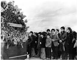 Le portugais est parlé au portugal ainsi que dans certaines des anciennes colonies portugaises: Le Paris Des Etrangers Depuis 1945 Les Portugais Dans La Region Parisienne Depuis La Fin De La Deuxieme Guerre Mondiale Jusqu En 1974 Editions De La Sorbonne