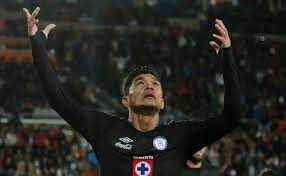 Teófilo Gutiérrez: El ex Cruz Azul que estuvo a punto de morir, se peleó  con un compañero, y sacó un revolver en el vestuario - Vamos Azul