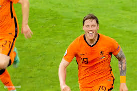 Weghorst is een professioneel makelaarskantoor, dat zich op de particuliere en zakelijke markt richt. You Must Love Him