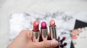 Mary kay gel semi matte lipsticks swatches review. Mary Kay Gel Semi Shine Lipsticks Sunset Peach Haute Pink Naturally Buff 1 Of 1 Macarons And Mischief