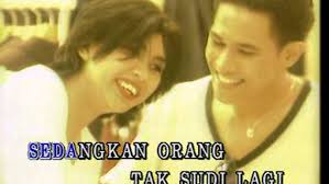 Lyrics for rindu pada yang tak sudi by slash. Slash Rindu Pada Yang Tak Sudi Official Mv Youtube
