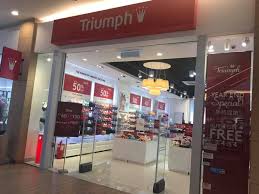 Grab It Triumph Buy 4 Free 4 For Mitsui Outlet Park Klia Sepang Facebook
