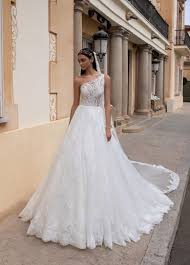 I lussuosi abiti da sposa in stile bohemien della collezione rosa clará boheme 2021 si distinguono per lo spirito organico che li caratterizza. 900 Idee Su Abiti Da Sposa Wedding Gowns Nel 2021 Abiti Da Sposa Sposa Abiti