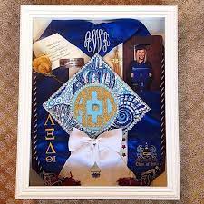 Pin By Michelle Schwartz On Senior Celebration Shadow Box Graduation College Graduation Cap Shadow Box