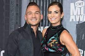Последние твиты от michael chandler (@mikechandlermma). Who Is Brie Willet The Wife Of Ufc S Newest Recruit Michael Chandler