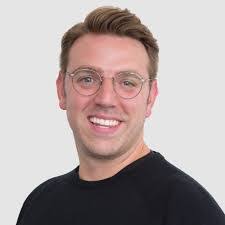 Imelda Cooke's Instagram, Twitter & Facebook