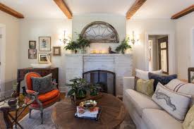 Find The Best Of Home Town From Hgtv Home Town Hgtv French Country Living Room Country Living Room