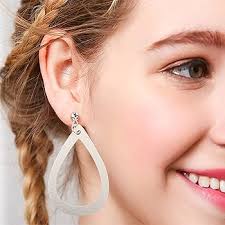 Amazon.com: Funcolor White Faux Leather Roll:Soft Smooth Pebbled Faux  Leatherette Sheets 8x52 Inch for Sewing Crafts