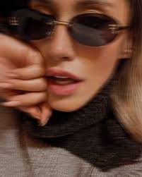 fendi 👓 #sunglasses #fendi #sun #style #styleblogger #bergamo #muntain  #mountains #ice #❄️ #like #positivevibes