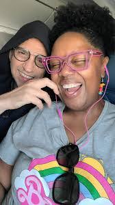 Elisha Miles's Instagram, Twitter & Facebook