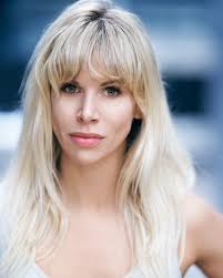 Danielle Scott's Instagram, Twitter & Facebook