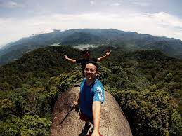 Simum dari dasar maar sampai dengan punggungan. 10 Bukit Di Semenanjung Yang Kaki Hiking Wajib Panjat At Least Sekali Sri Sutra Travel