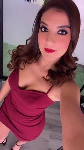 Michelle Rossell's Instagram, Twitter & Facebook