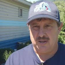 Mike Lunsford's Instagram, Twitter & Facebook