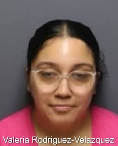 🚨 Portland Traffic Stop Leads to Pursuit, Stop Sticks Deployed - Portland 📍Main Street / Strongs Avenue – Portland, CT 📅 June 21, 2026 - 1:14pm 📻 Key Details Reported -- Portland