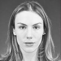 Tara Downs's Instagram, Twitter & Facebook