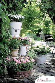 Diy Gartendeko Selber Machen 25 Dekoideen Fur Den Fruhling Hauskatkuvat Hausdesign Garten Innereoberschenkel Gartenideen Garten Topfgarten Garten Ideen