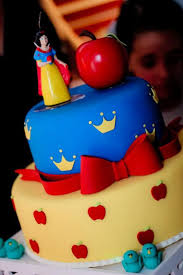 Snow White Party Supplies Idea Planning Birthday Cake Favors Snow White Cake Snow White Birthday Party Snow White Party