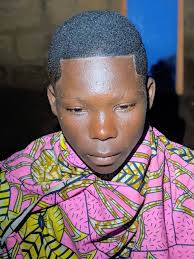 Can someone tell me how to make the lines thicker to cut? I just want the  out line of this and well I tried and wasted a lot of material 😭