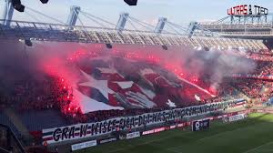 Wisła kraków vs napoli #wisnap 04/08. E Wisla Krakow Lech Poznan Pozegnanie Legend 2018 05 13 Soccer Field Sports Soccer