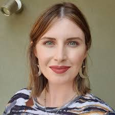 Lana Kinney's Instagram, Twitter & Facebook