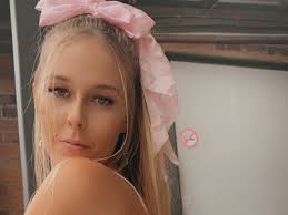 Fundraiser by Krystale McIntyre : Funeral for Samantha Fielder — FOREVER 21