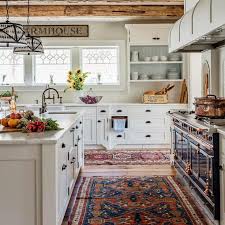 Now That S A Showstopping Kitchen Don T You Think Kathymarshalldesign Vi Kitchen Cabinets And Countertops Modern Farmhouse Kitchens Farmhouse Kitchen