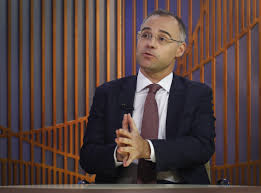 André luiz de almeida mendonça (born 27 december 1972) is a brazilian attorney, presbyterian pastor, and politician currently serving as the minister of justice and public security in the administration of president jair bolsonaro since april 2020. Andre Mendonca E O Novo Ministro Da Justica Poder360