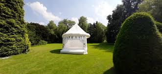 Chateau Gonflable Mariage Pour Des Souvenirs En Or
