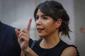 Presentan querella contra katherine martorell por licitación de cámaras para carabineros. Compra De Camaras Para Carabineros Desata Investigacion Por Corrupcion Contra Katherine Martorell Investigacion Y Reportajes Biobiochile