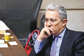 Álvaro uribe vélez is a colombian politician who served as the 31st president of colombia from 7 august 2002 to 7 august 2010. Vestir Hablar Desenterrar Carrera Politica De Alvaro Uribe Velez Mal Motor Desconocido