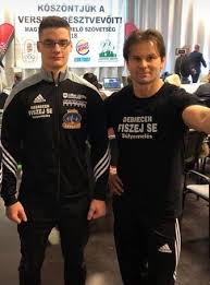 Zoltán kovács may refer to: Ot Eve Osszeesett A Gyengesegtol Ma Felnott Sulyemelo Magyar Bajnok Civishir Hu