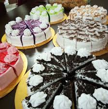 • 2 paket oreo (pek 137g). 8s3o6fms J 99m