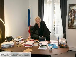 Face à marine le pen, des enfants et des journalistes de l'émission quotidien sur tmc. Marine Le Pen Qui Sont Ses Trois Enfants Mathilde Louis Et Jehanne Femme Actuelle Le Mag