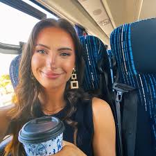 4 days 🎓• Photographer: @sarahmtnphotog