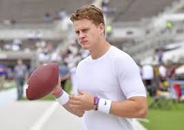 Sbs learn is a library of educational resources linked to sbs documentaries, dramas, news & current affairs, sport and other productions aired on sbs and its national indigenous. Our Views Cbs Should Apologize To Joe Burrow Lsu After Showing Multiple Replays Of Qb S Behind Lsu Lsu Tigers Football Joe Burrow