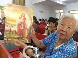 Het christendom zegt met pinksteren dat de geest van christus, zoals hij had beloofd, te zullen zenden naar de gelovigen. Xi Niet Dol Op Christenen Maar In De Provincie Zit De Kerk Vol Met Pinksteren Nrc
