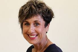 Anne Couchman's Instagram, Twitter & Facebook