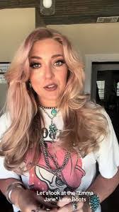 Jane Lefebvre's Instagram, Twitter & Facebook